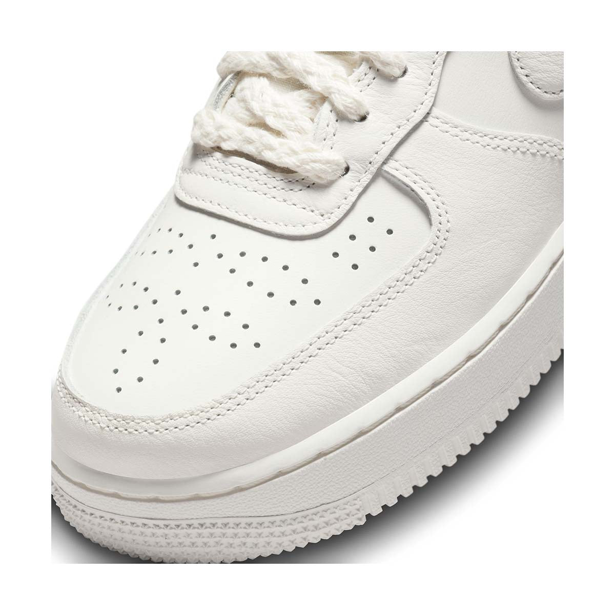 Nike Air Force 1 '07 LV8 Women's Shoes