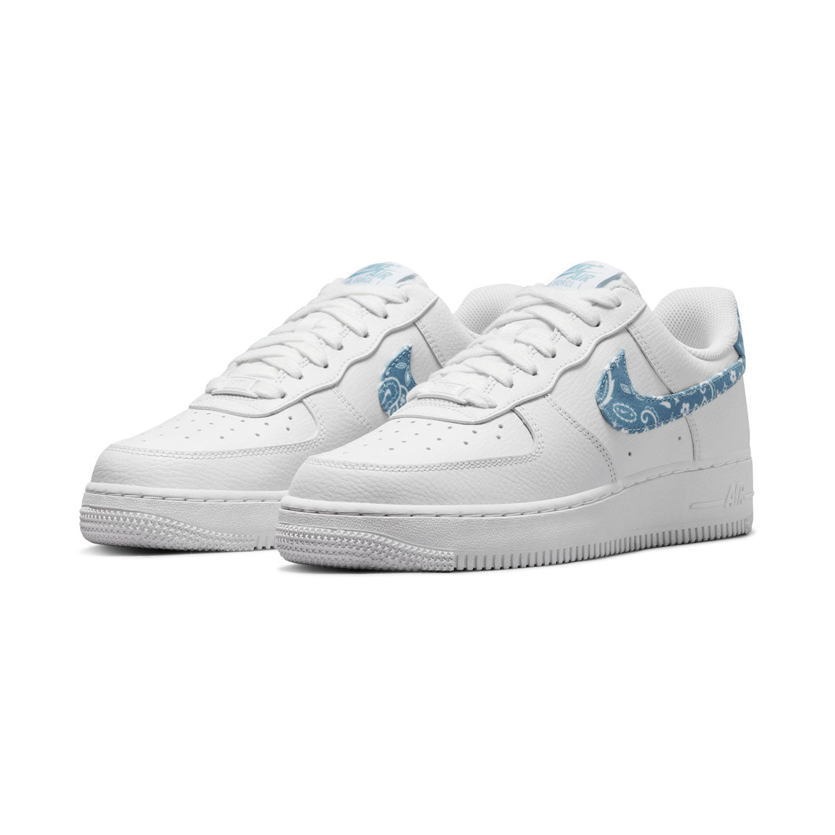 Nike Air Force 1 07 Essential