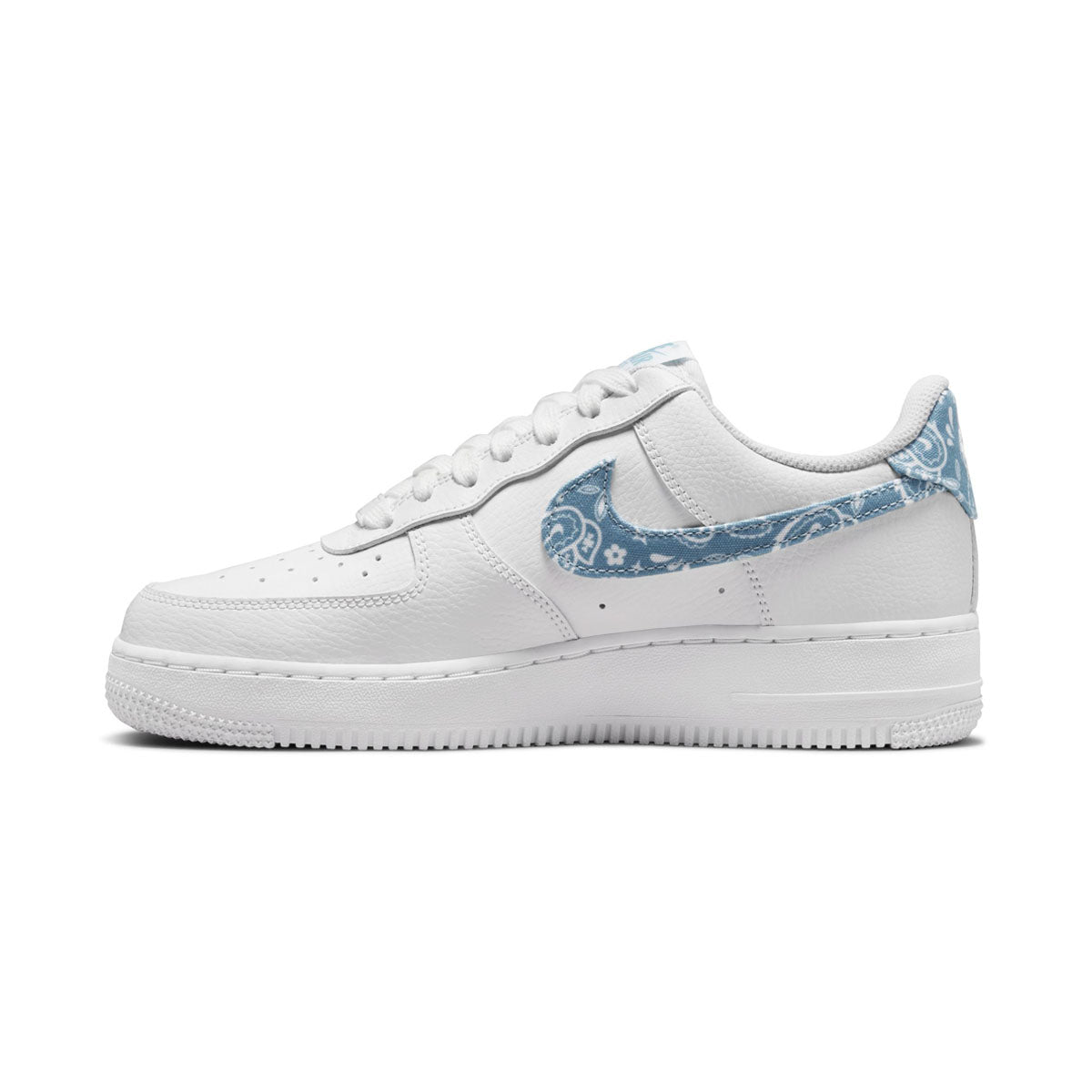 Nike Air Force 1 07 Essential