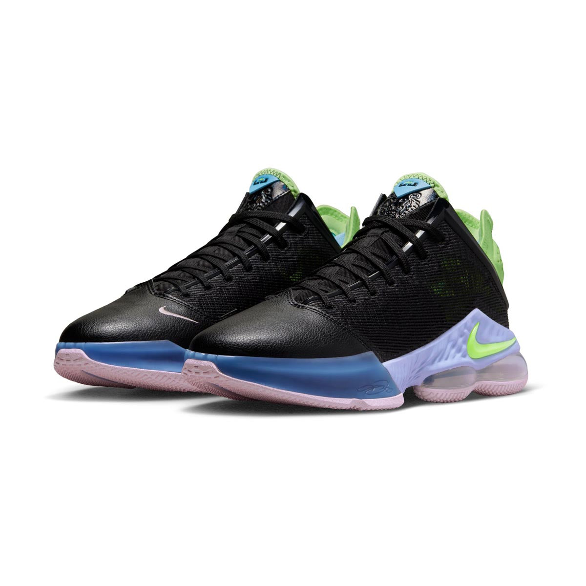 LeBron 19 Low Basketball Shoes