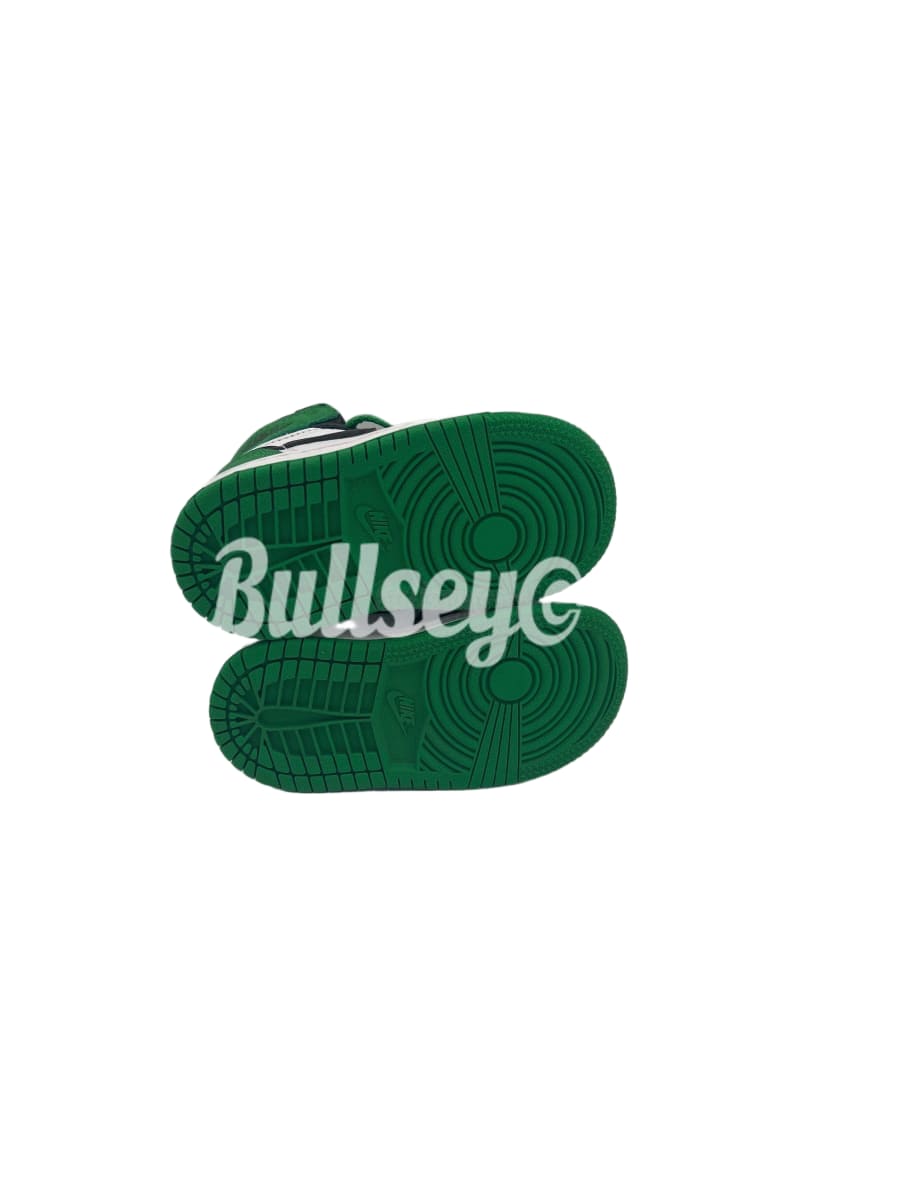 Premium Green Retro Fashion Essential
