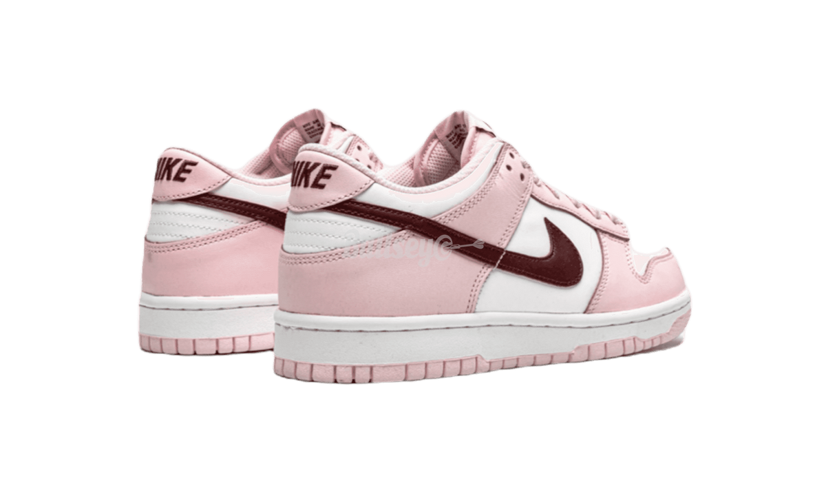 Premium Pink Low-Top Fashion Essential