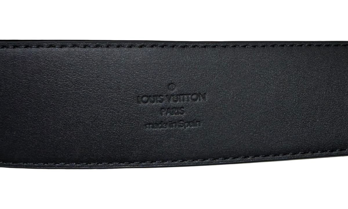 Premium Black Fashion Essential