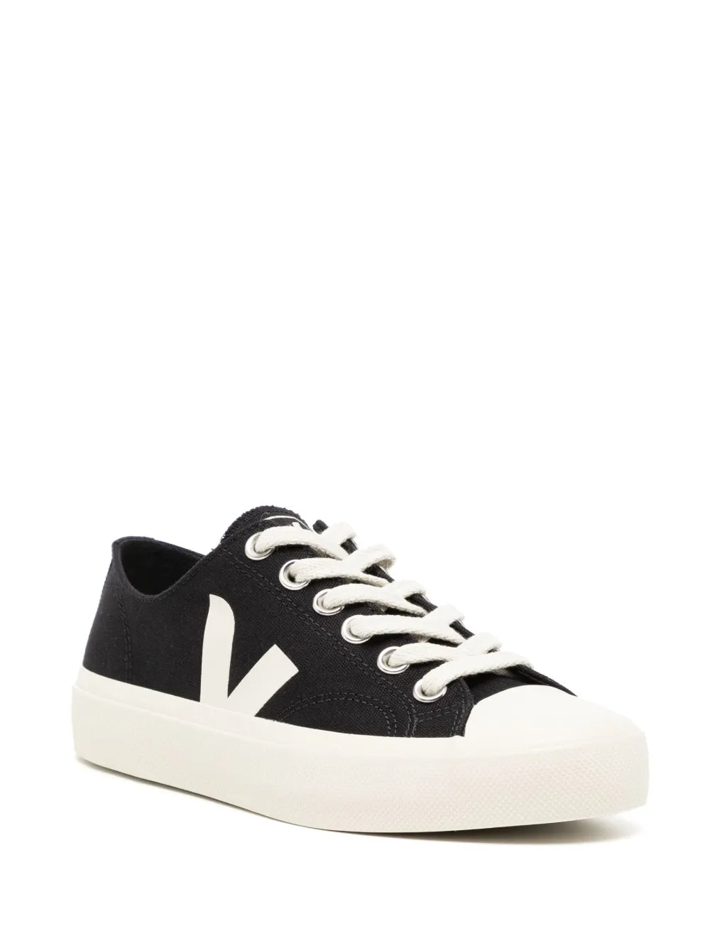 VEJA Wata Ii Pierre Canvas