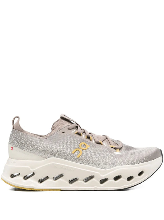 On Running Cloud Surfermax Sneakers