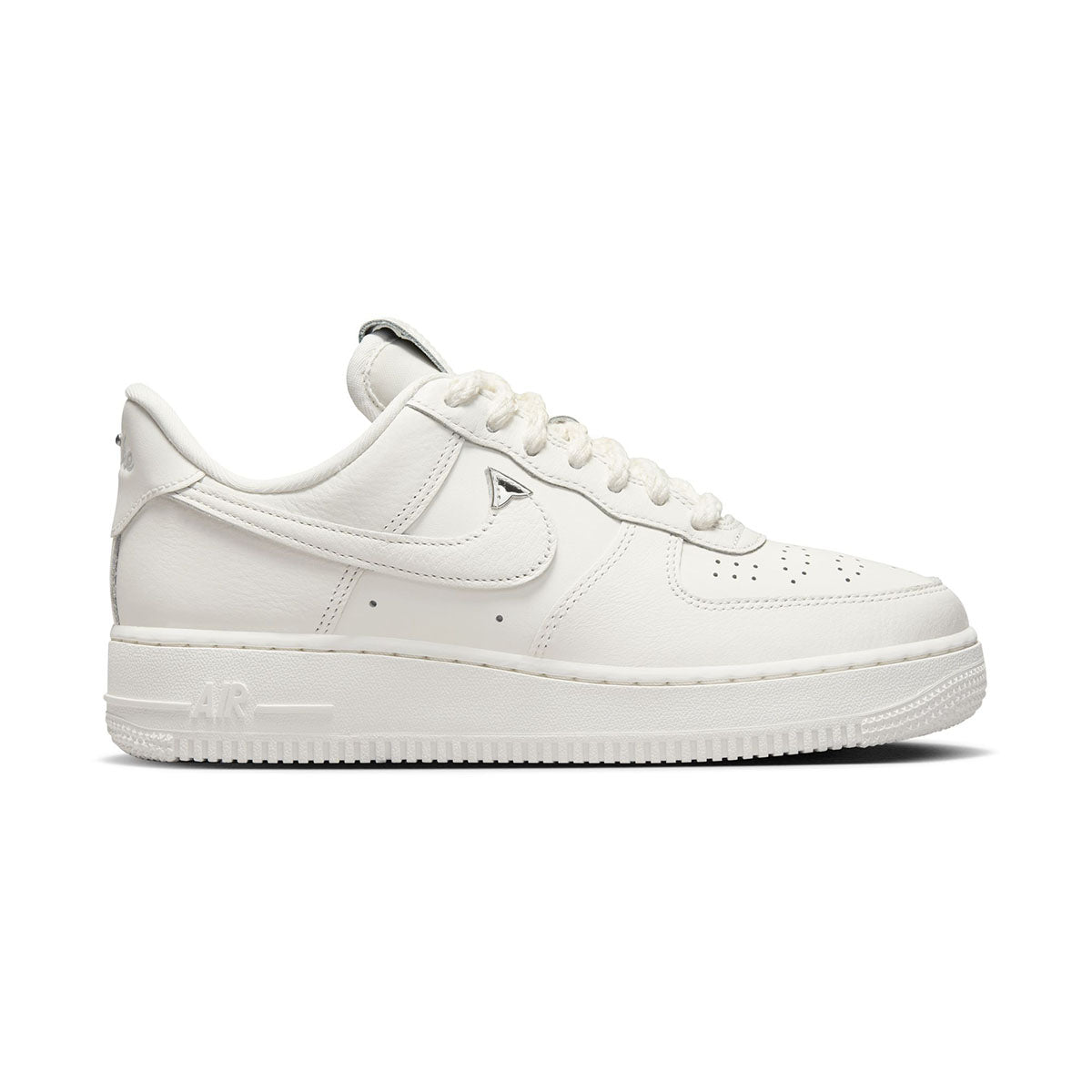 Nike Air Force 1 '07 LV8 	Women's Shoes