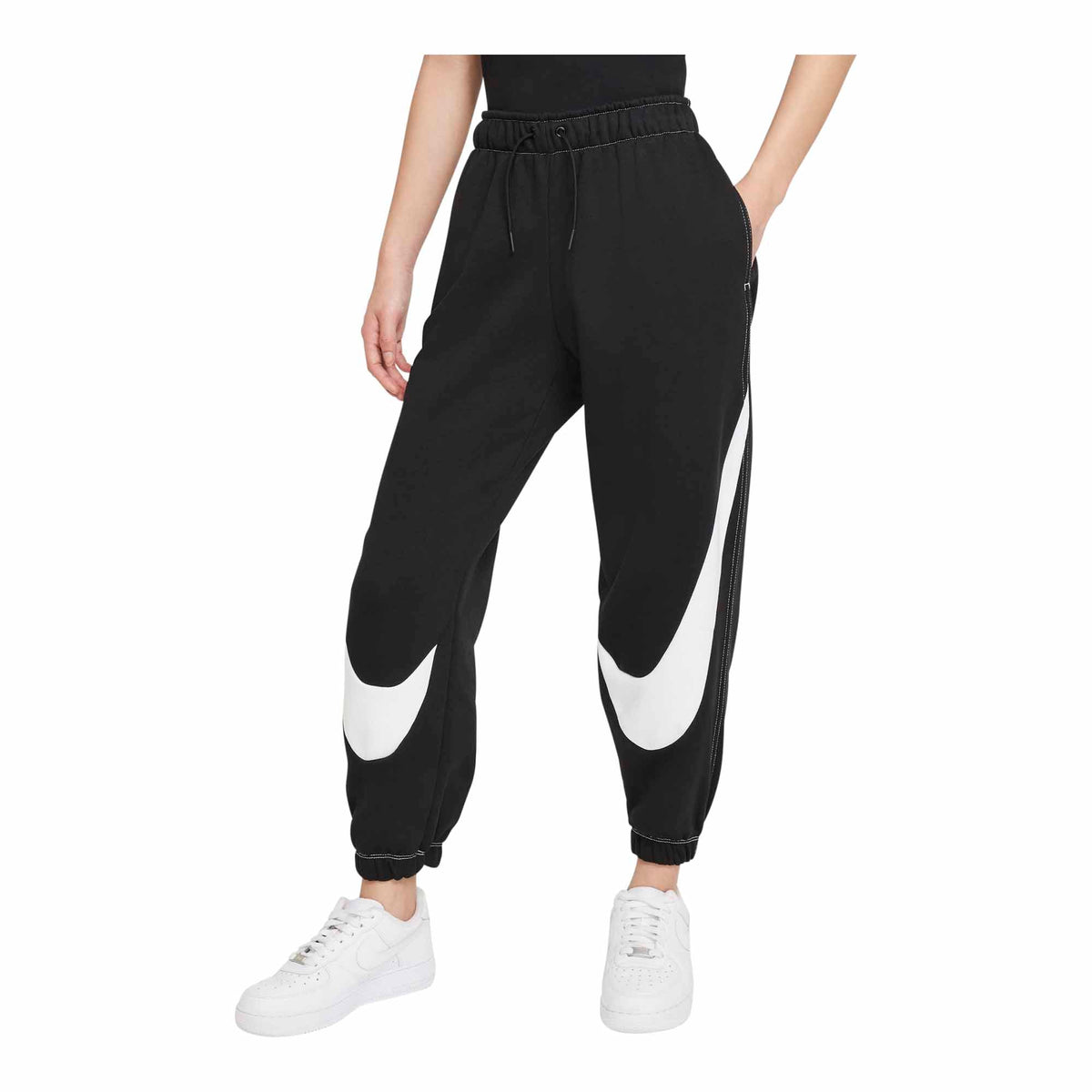 Nike Sportswear Swoosh