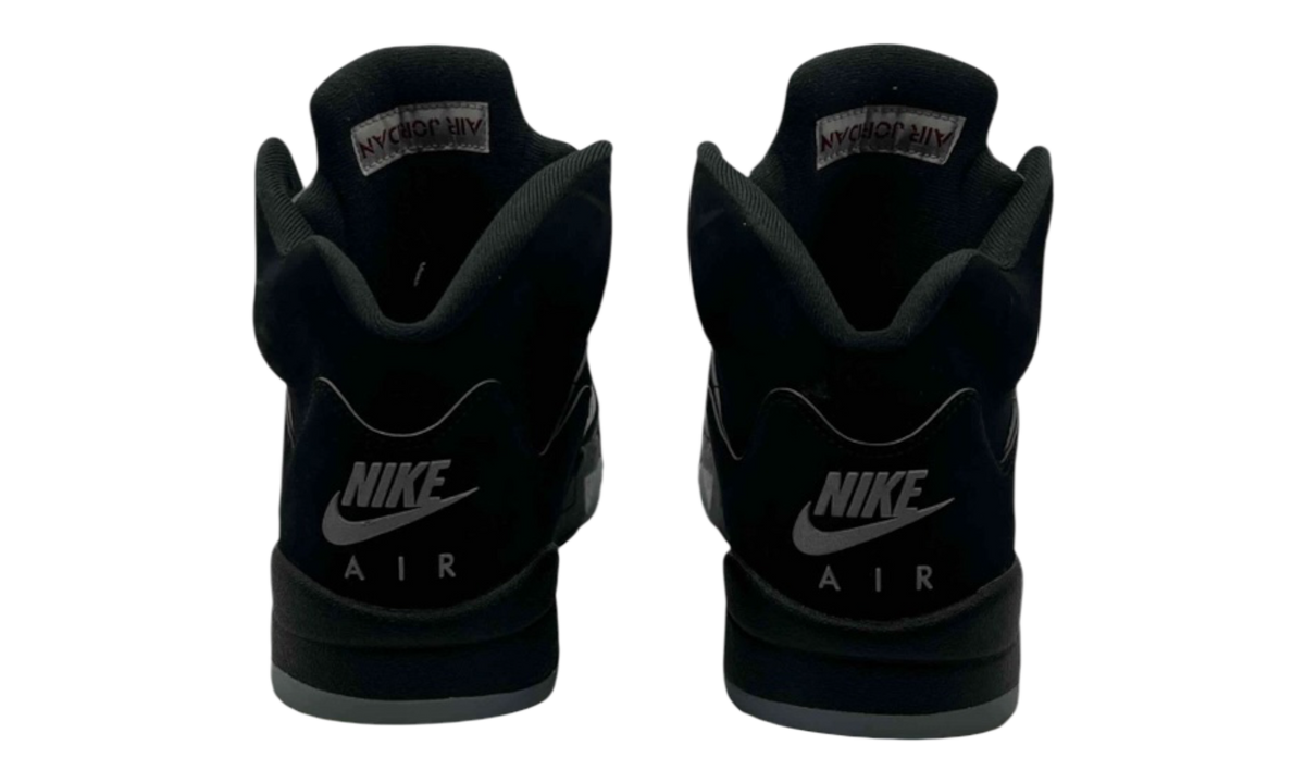 Premium Black Retro Fashion Essential