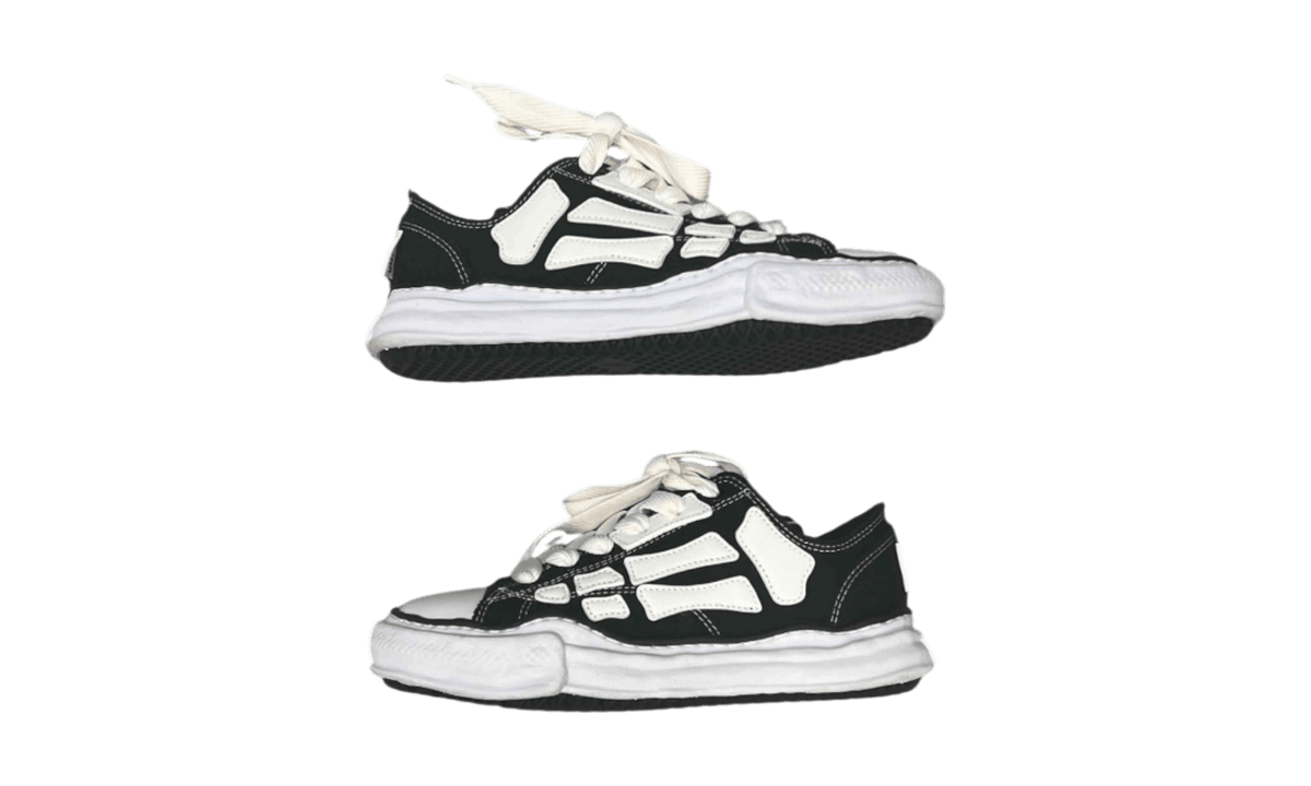 Premium Black Fashion Essential