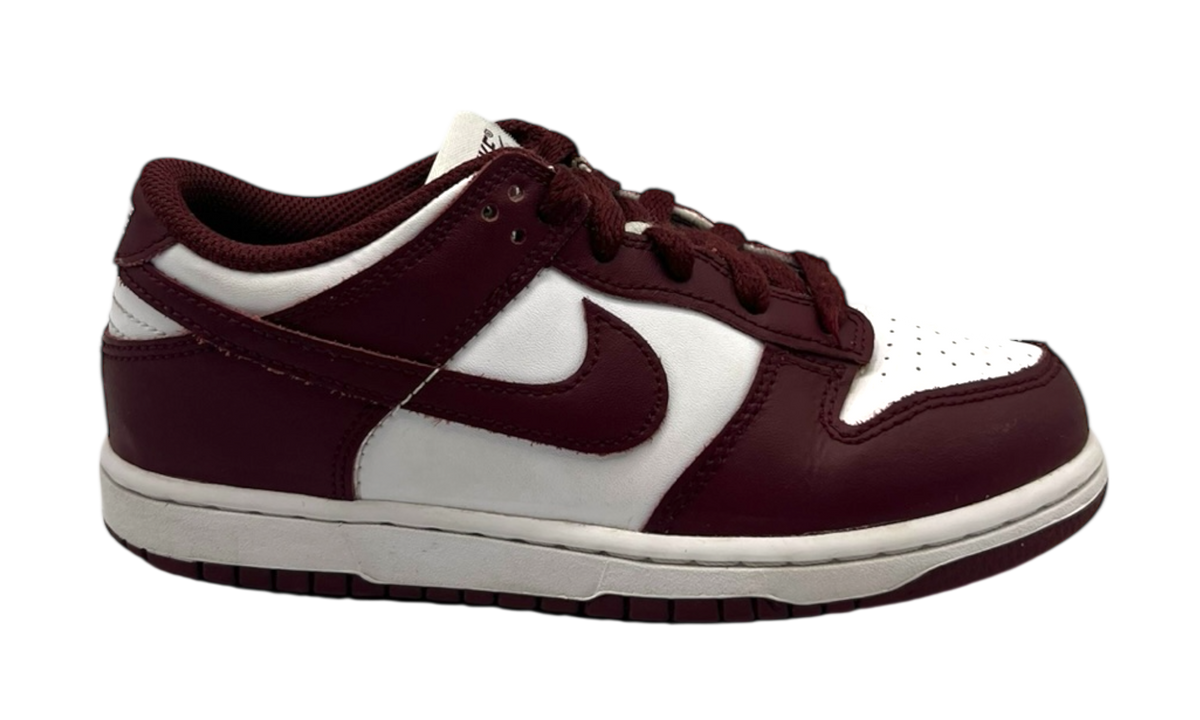 Premium White Red Low-Top Fashion Essential