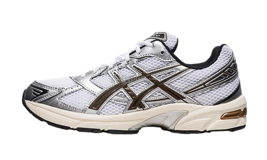 Premium White Fashion Essential