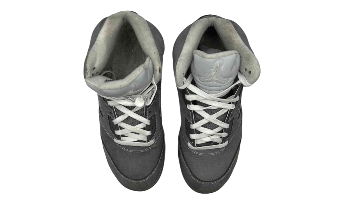 Premium Grey Retro Fashion Essential