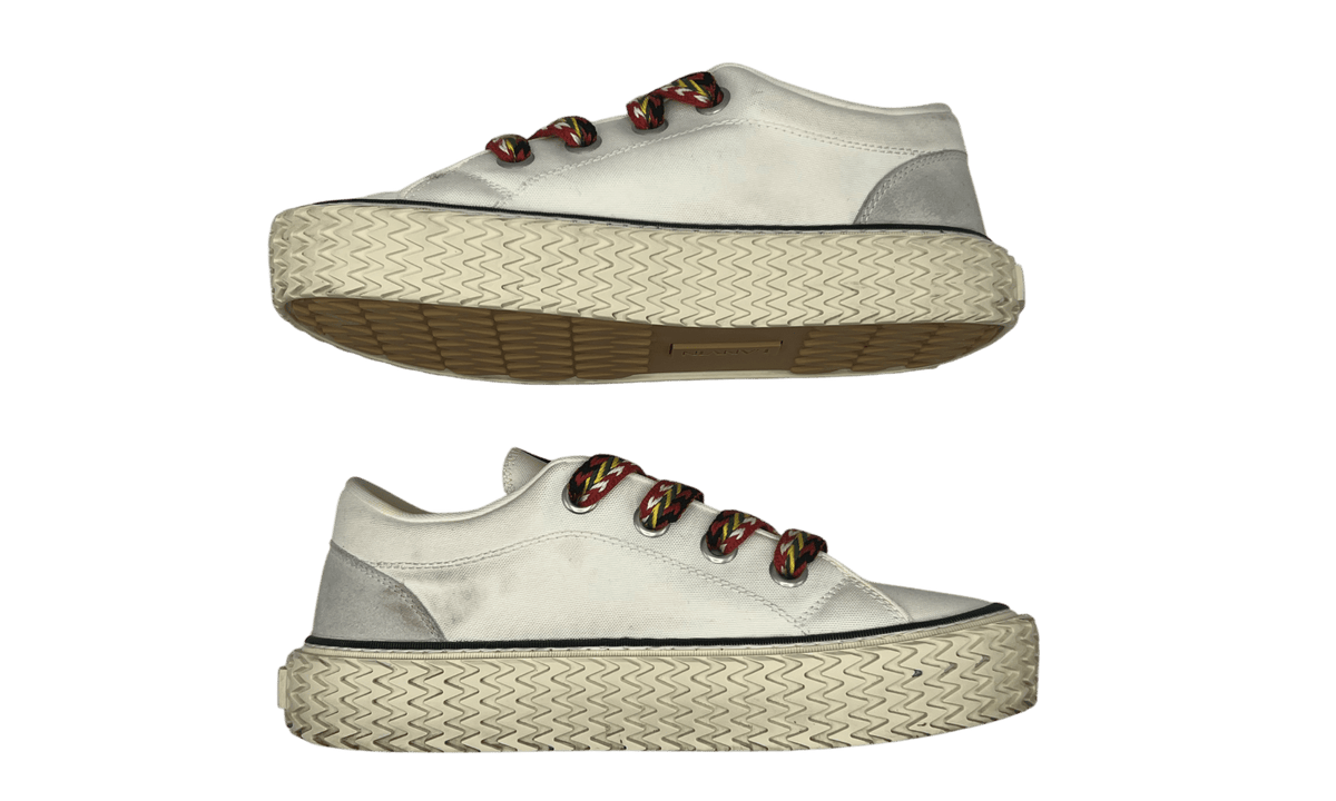 Premium White Low-Top Fashion Essential