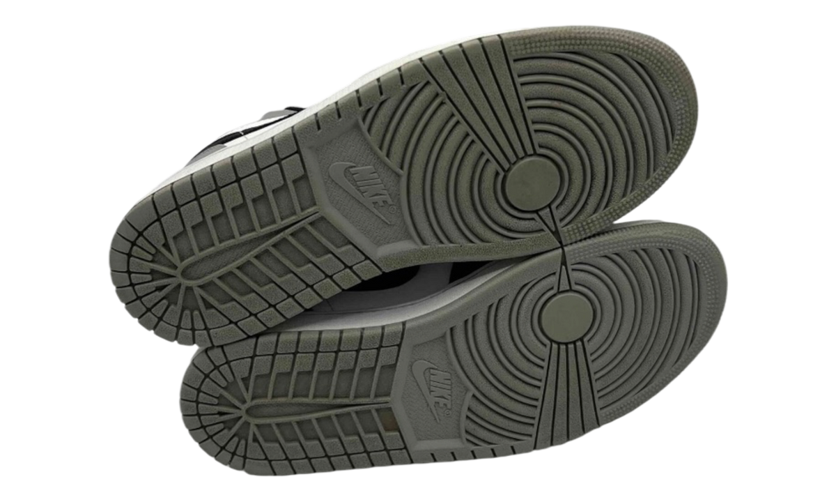 Premium Low-Top Fashion Essential