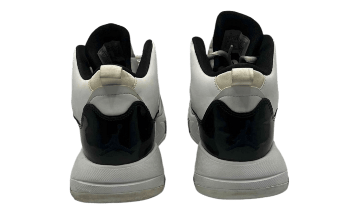 Premium White Fashion Essential