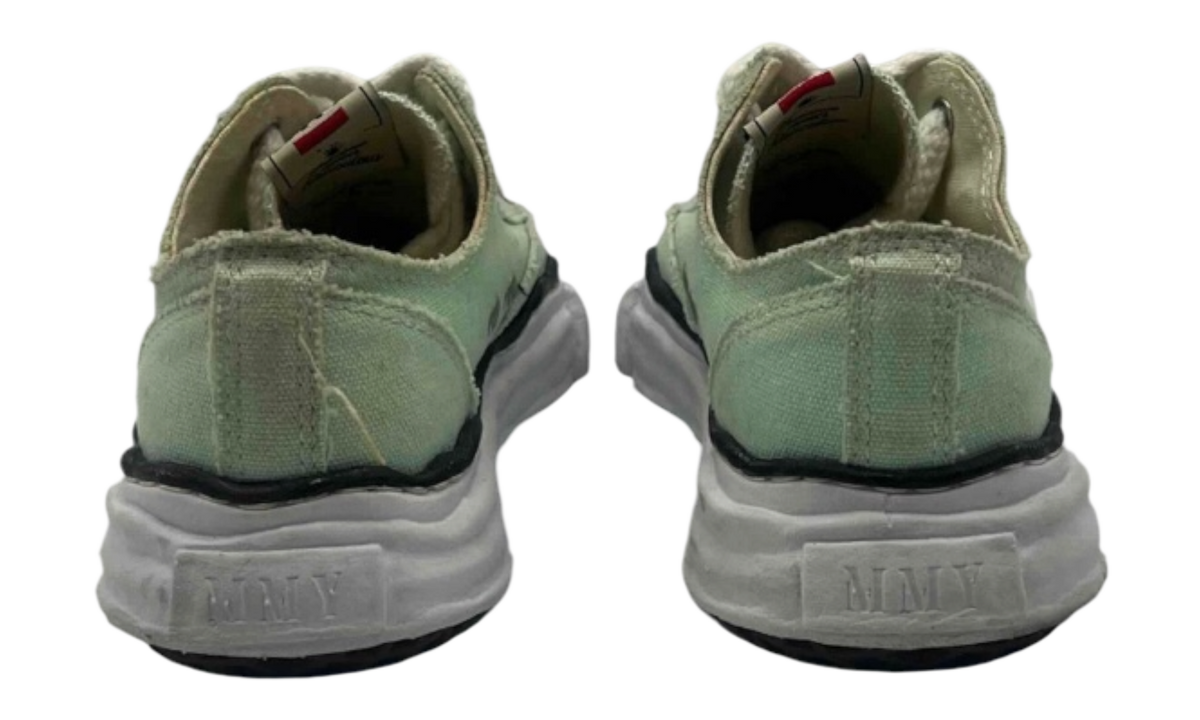 Premium Low-Top Fashion Essential