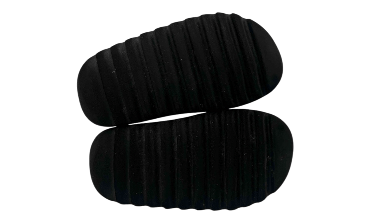 Premium Black Fashion Essential