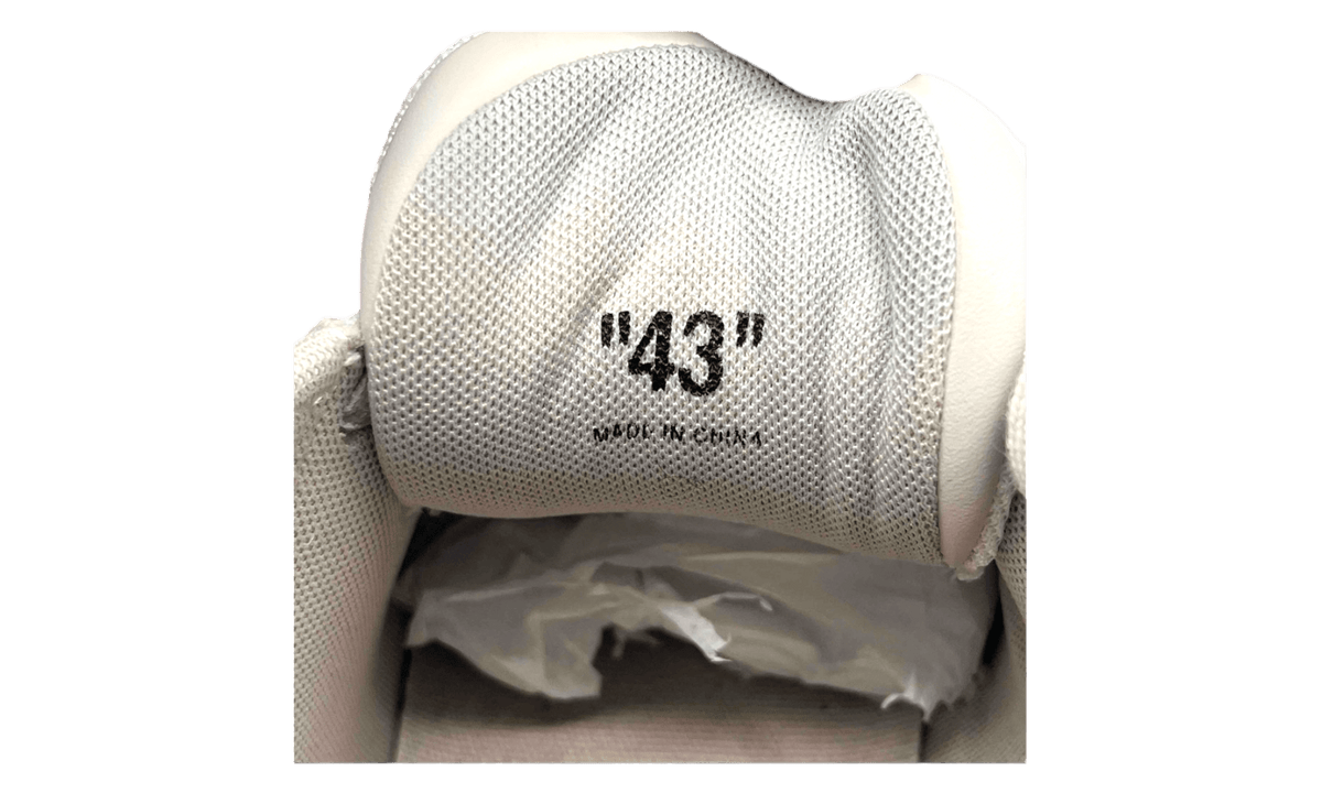 Premium White Beige Low-Top Fashion Essential