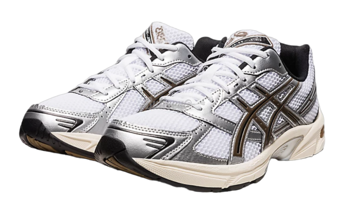 Premium White Fashion Essential
