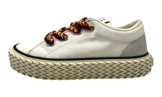 Premium White Low-Top Fashion Essential