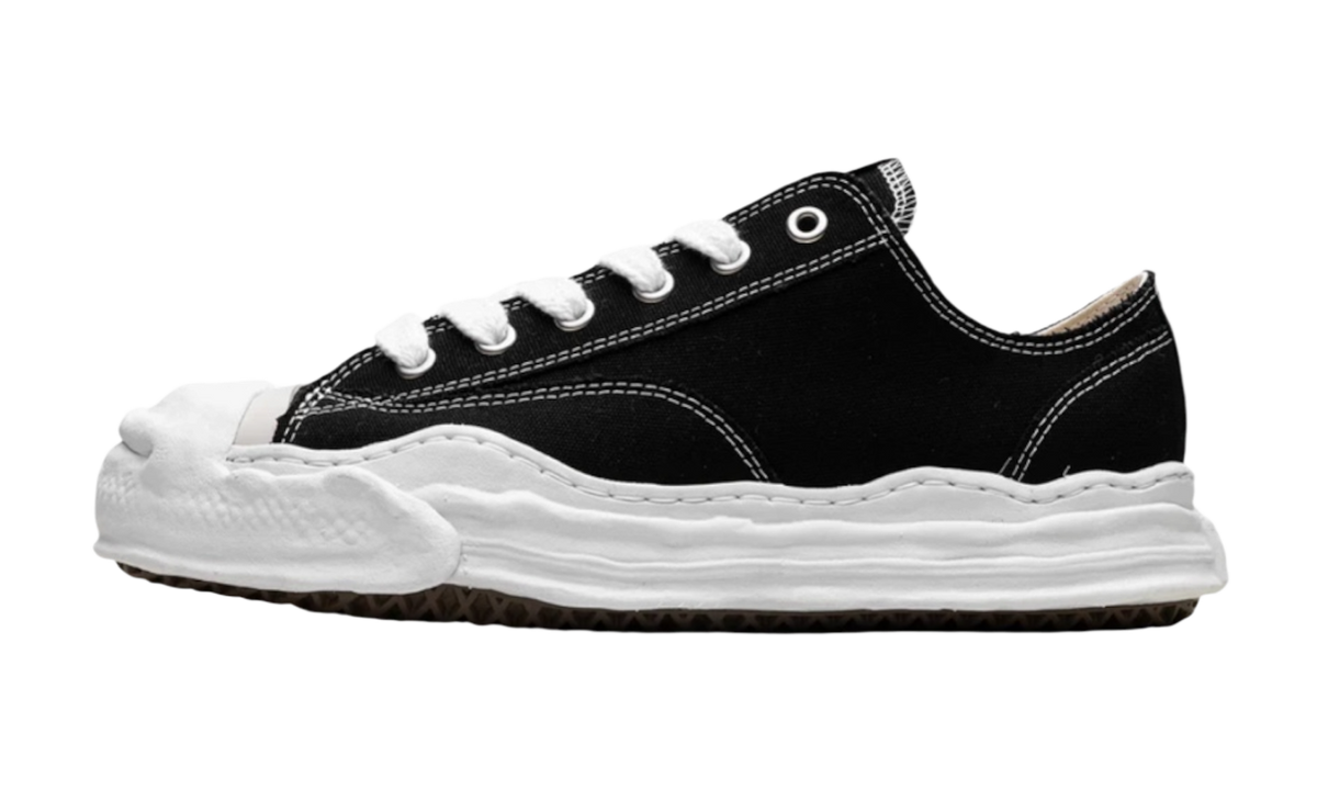 Premium Low-Top Fashion Essential