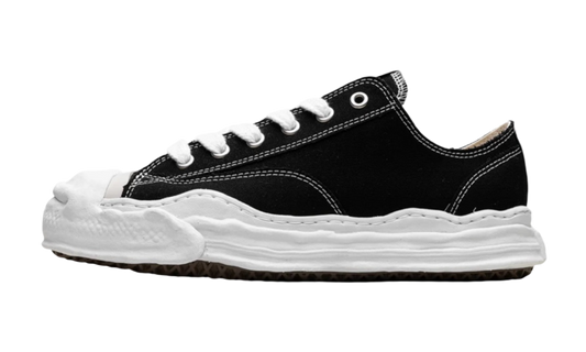 Premium Low-Top Fashion Essential