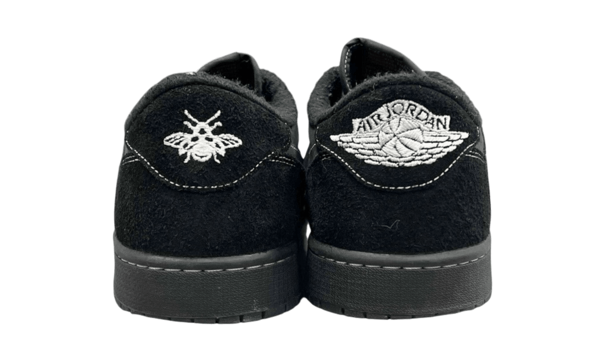 Premium Black Low-Top Fashion Essential