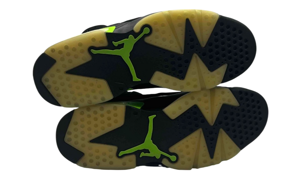 Premium Green Retro Fashion Essential