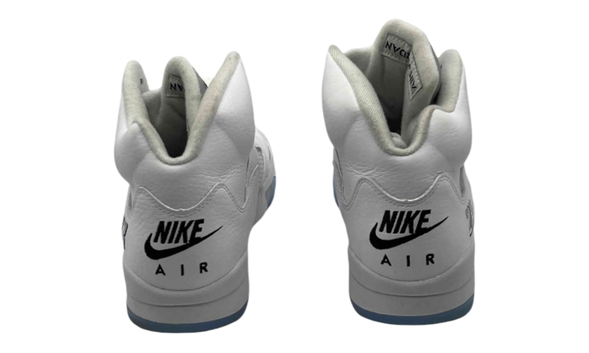 Premium White Retro Fashion Essential