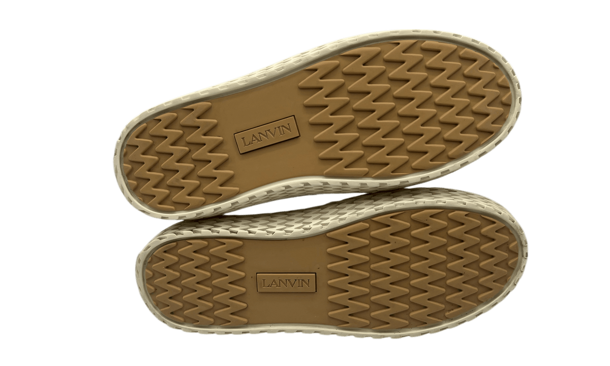 Premium White Low-Top Fashion Essential