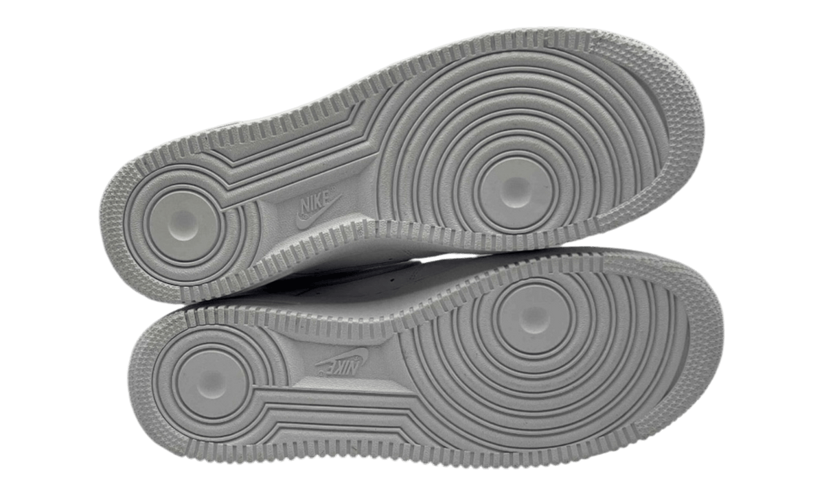 Premium White Low-Top Fashion Essential