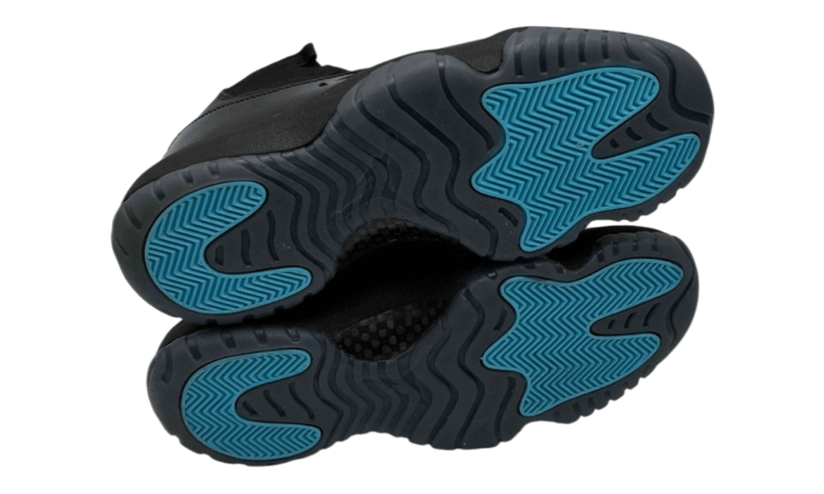 Premium Blue Retro Fashion Essential