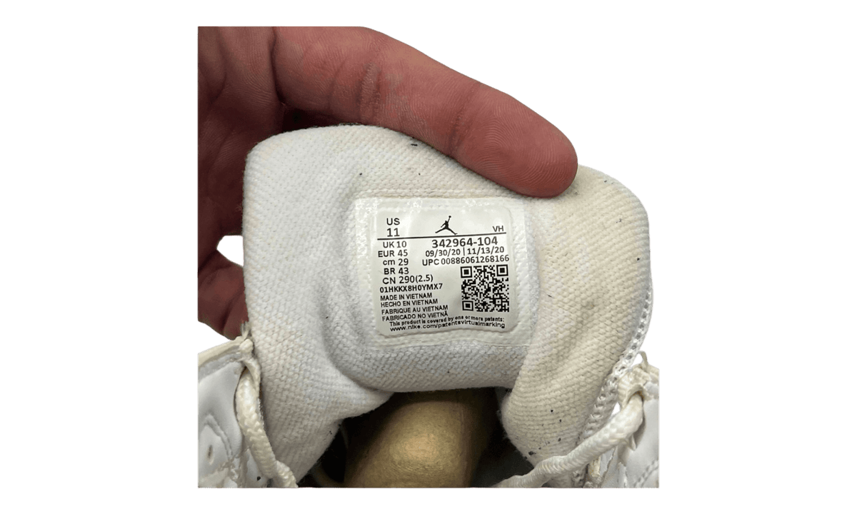 Premium White Fashion Essential