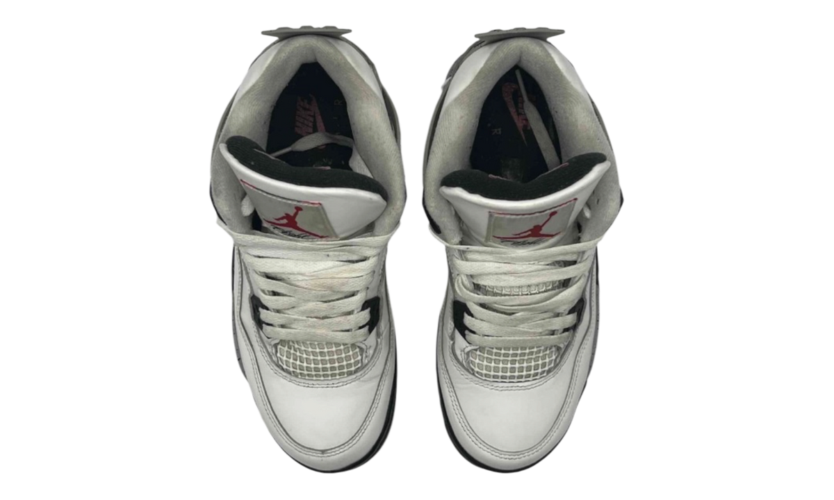 Premium White Retro Fashion Essential