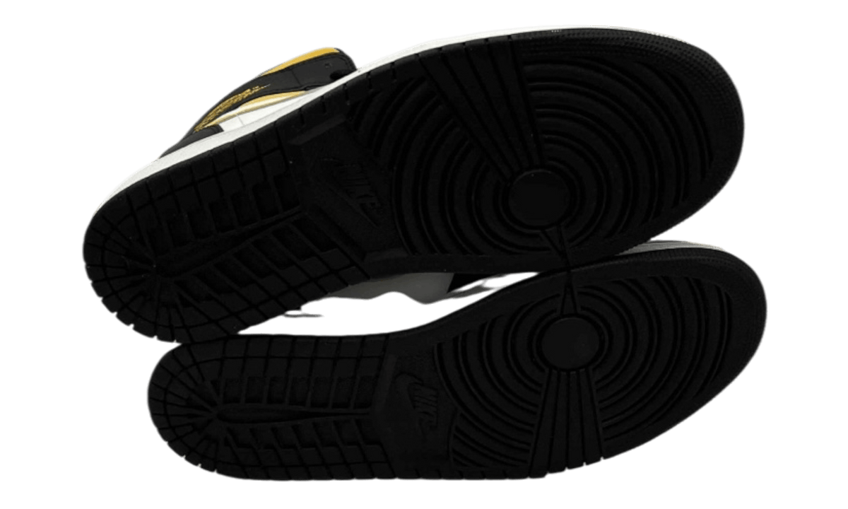 Premium Black White Fashion Essential