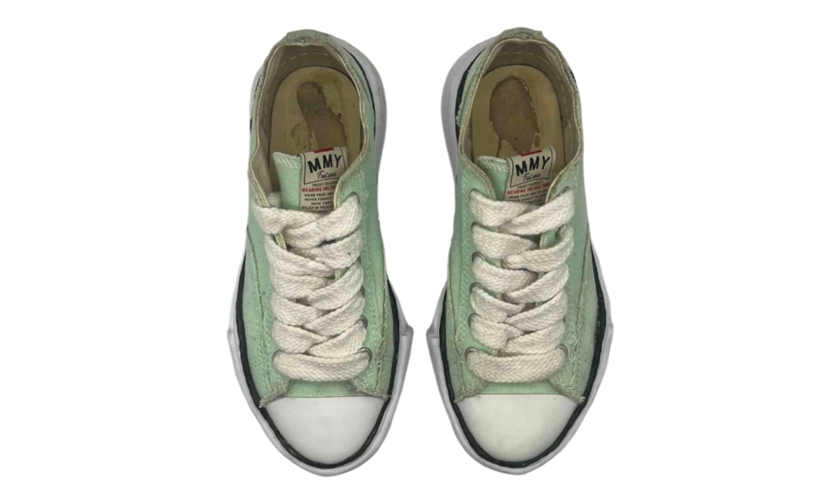 Premium Low-Top Fashion Essential