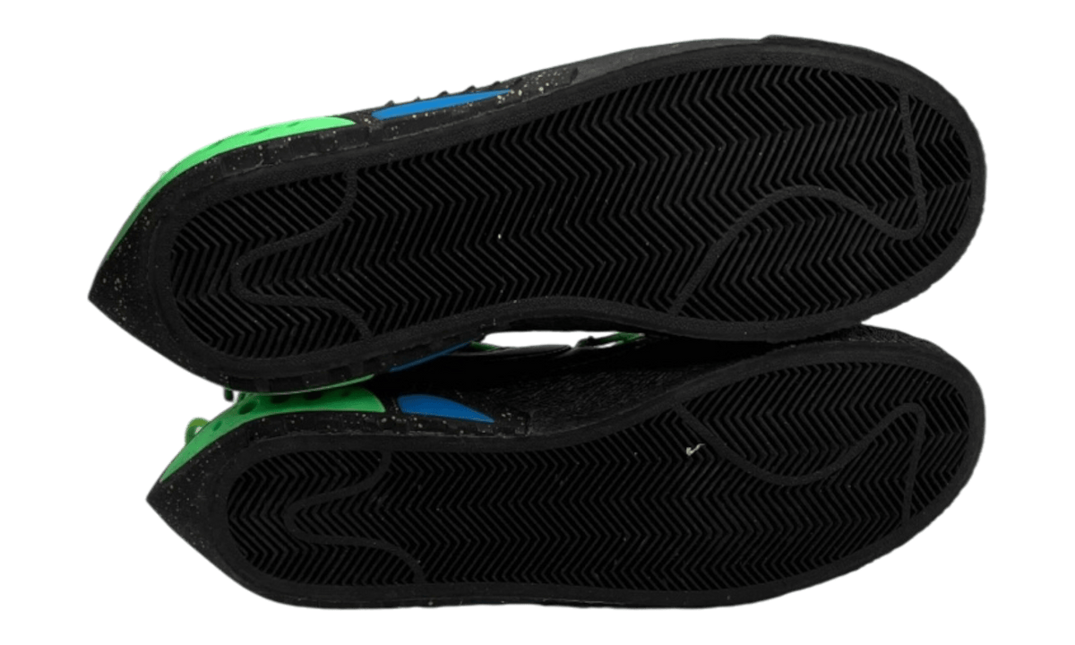 Premium Black White Green Fashion Essential