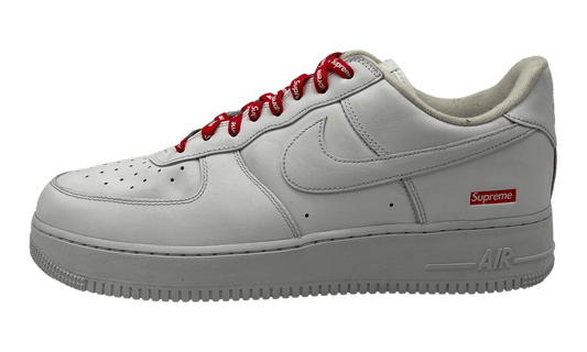 Premium White Fashion Essential
