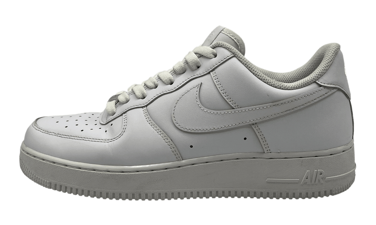Premium White Low-Top Fashion Essential