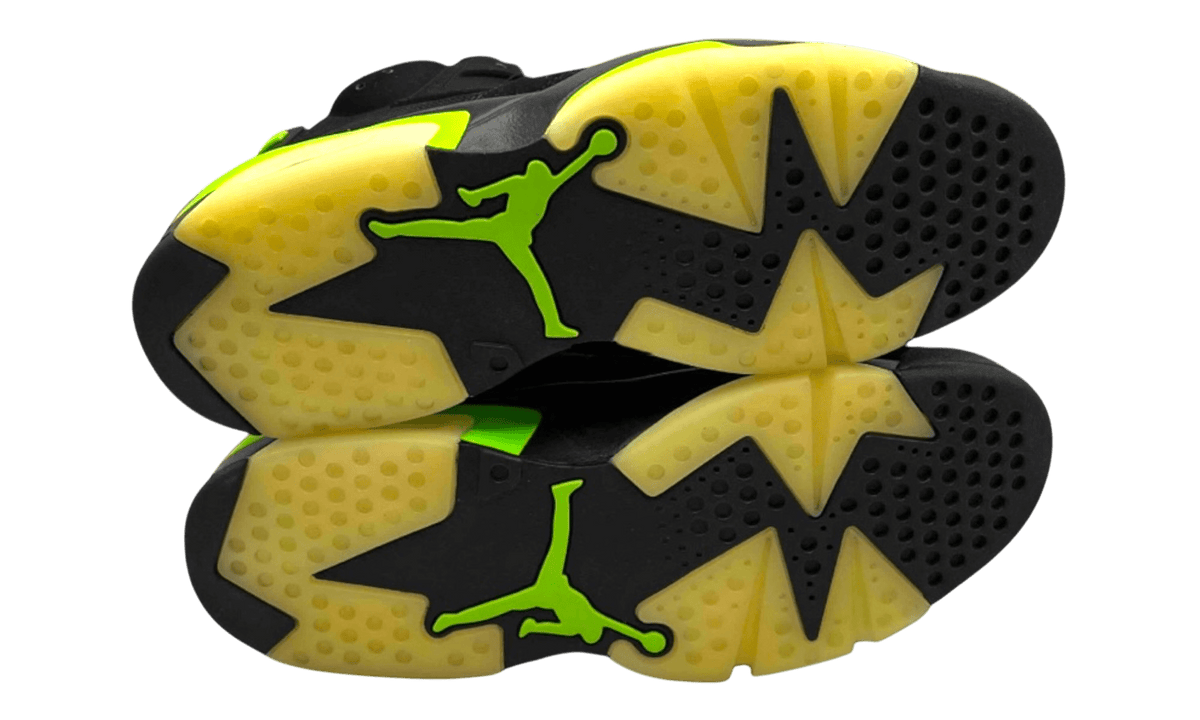 Premium Green Retro Fashion Essential