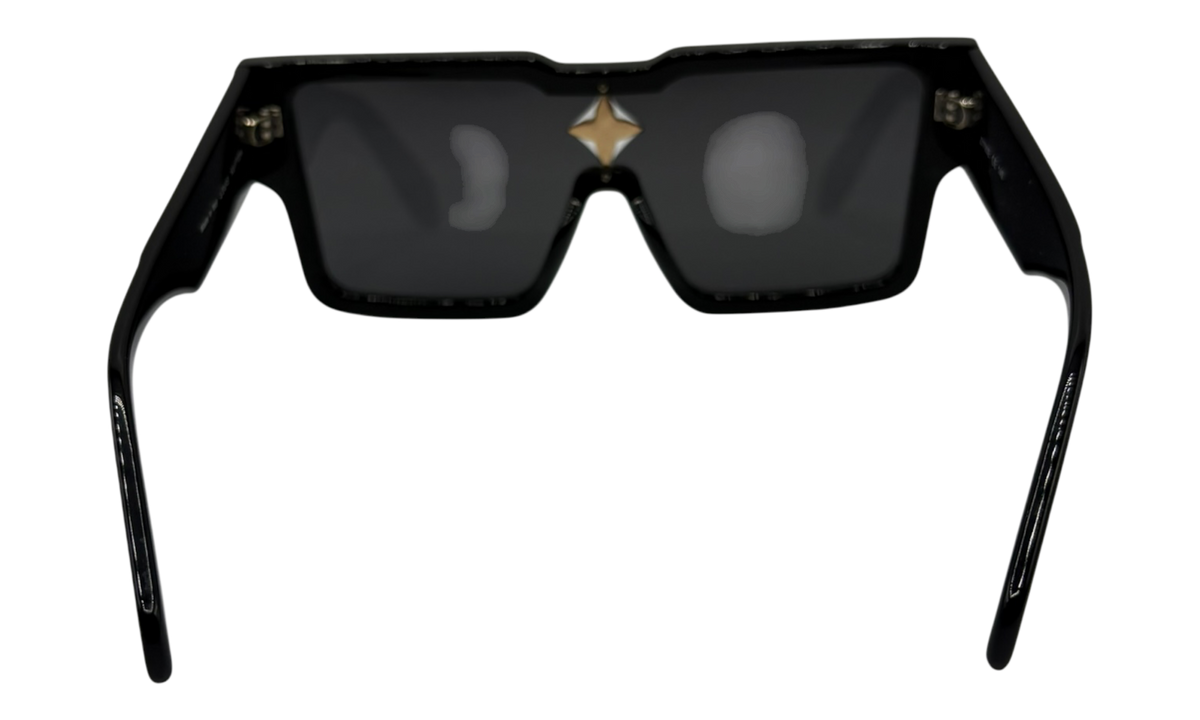 Premium Fashion Essential