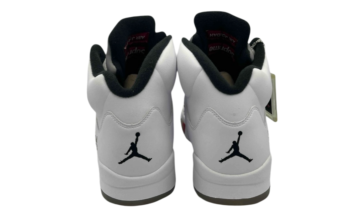 Premium White Retro Low-Top Fashion Essential
