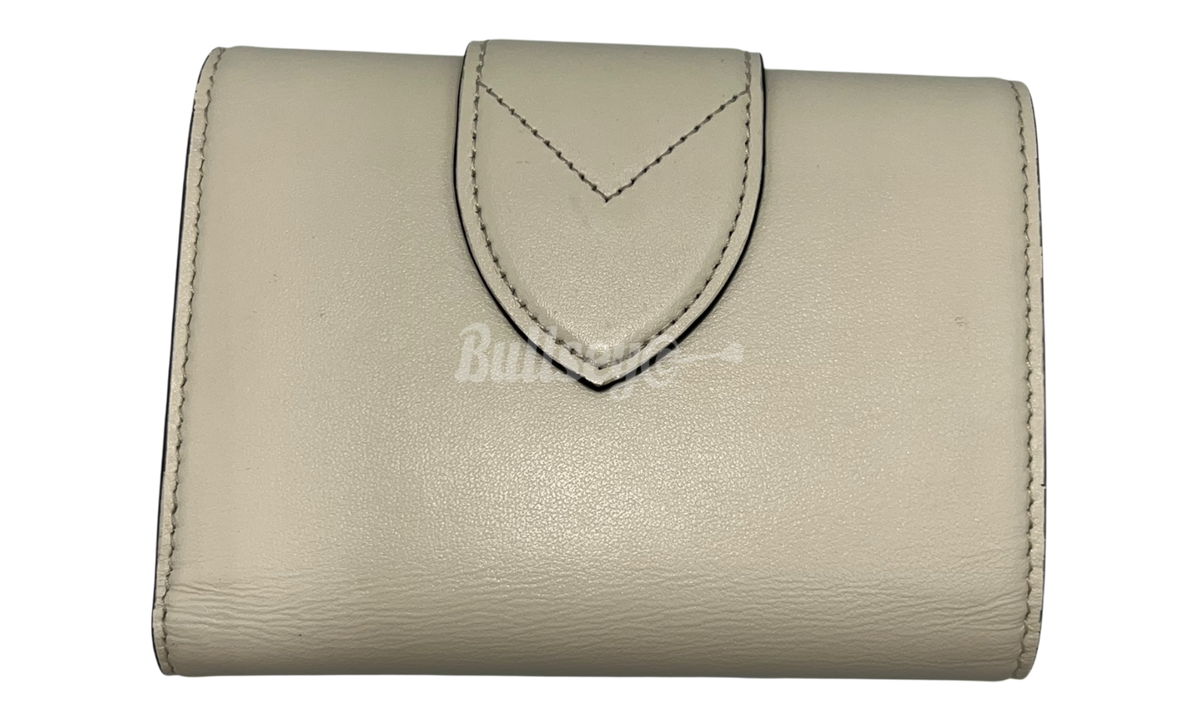 Premium White Fashion Essential