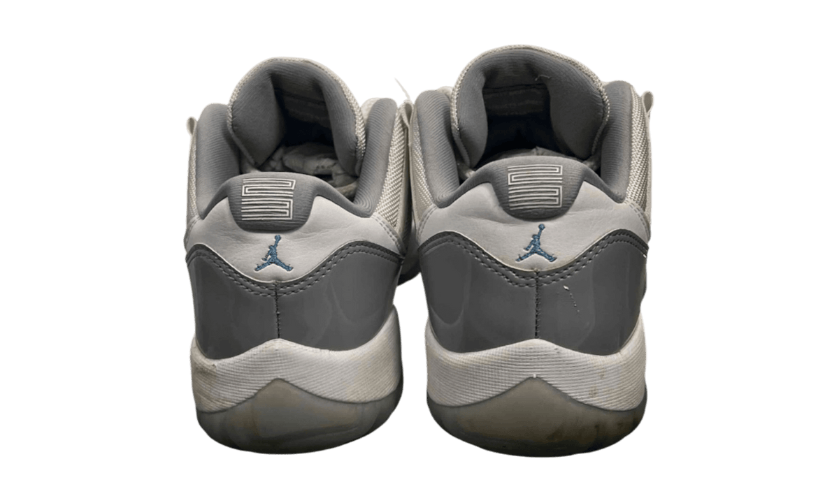 Premium Grey Retro Low-Top Fashion Essential