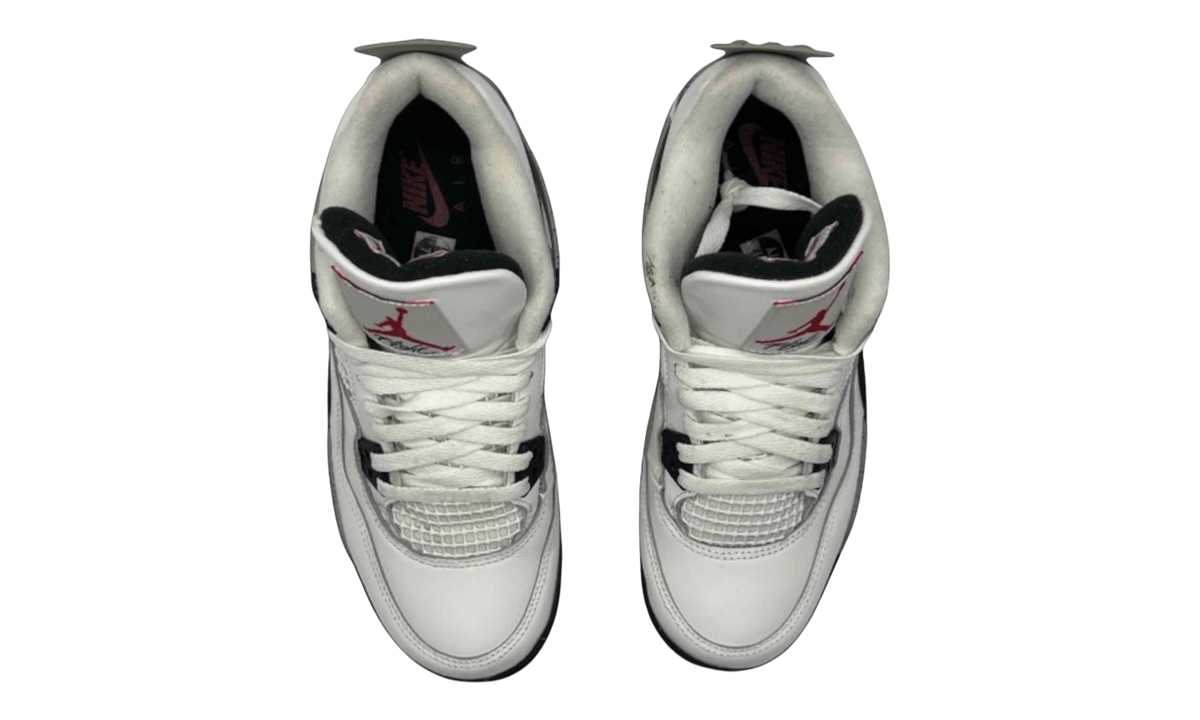 Premium White Retro Fashion Essential