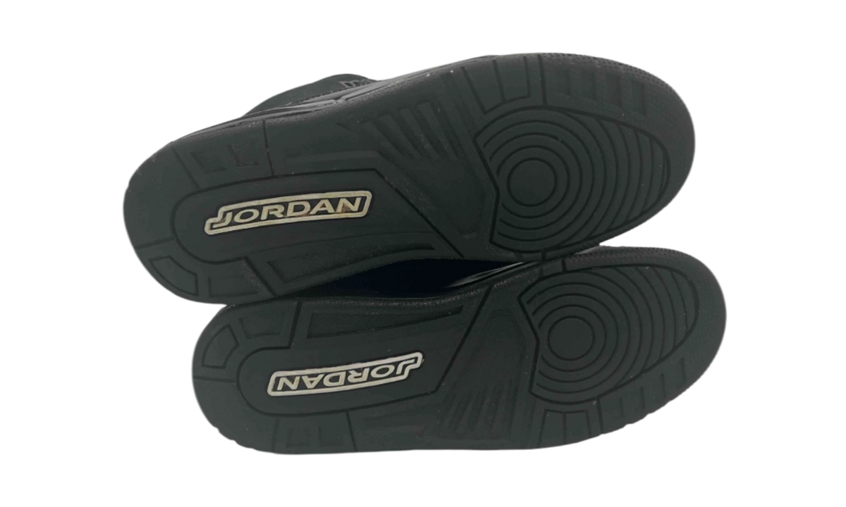 Premium Black Retro Fashion Essential