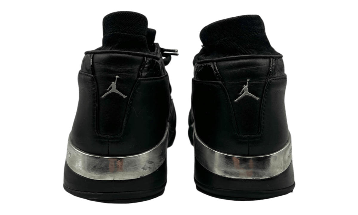 Premium Black Low-Top Fashion Essential