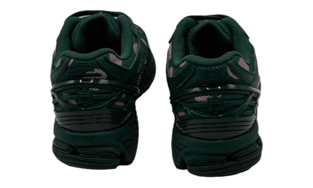 Premium Green Fashion Essential