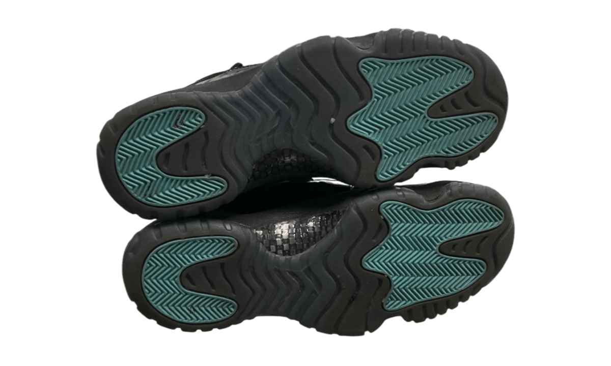 Premium Blue Retro Fashion Essential