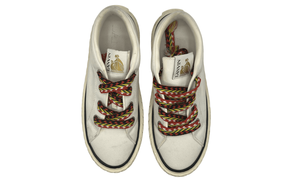 Premium White Low-Top Fashion Essential